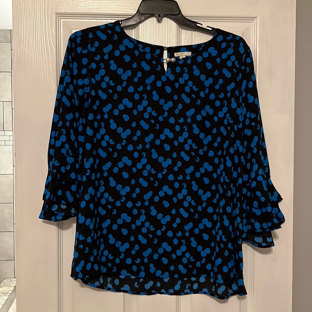 Est. 1046 black and blue three-quarter length sleeve blouse.